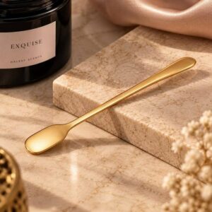 Cuillère à encens dorée